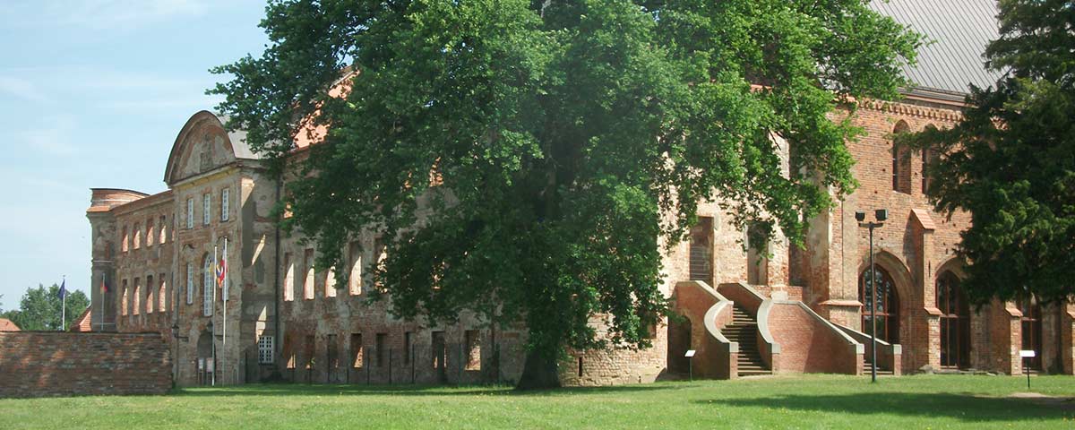 Blick auf Kloster- und Schlossanlage Dargun