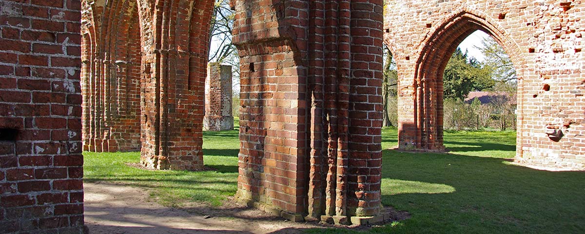 Blick in das ehemalige Langhaus, Foto Univ.- und Hansestadt Greifswald